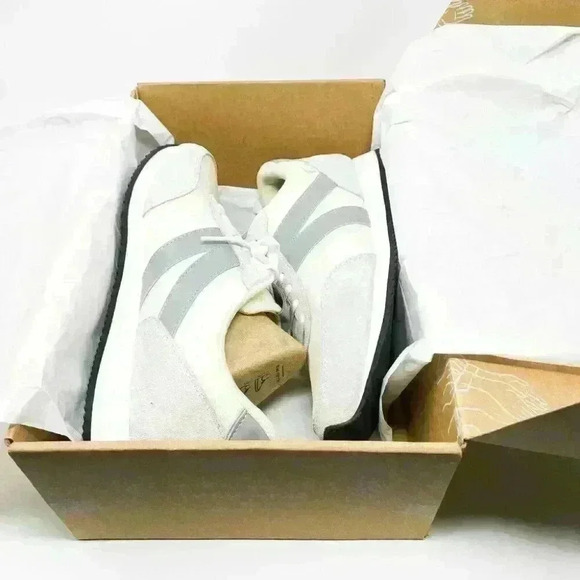BRAND NEW IN BOX Kizik Milan Men's Sneaker Mist Grey and White Color Multiple - Picture 6 of 12